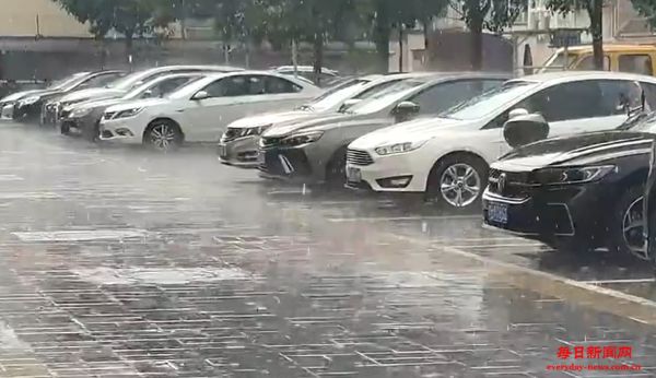 北京将遭强降雨、雷电、大风三连击 今日晚