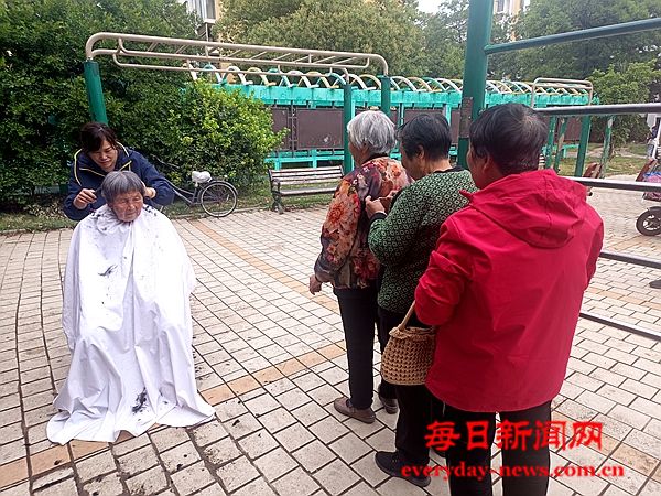 全球222222222.jpg