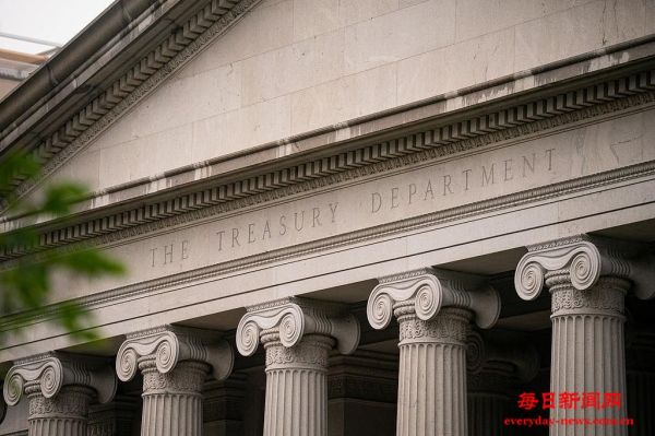 美国国债总额首次超过37万亿美元